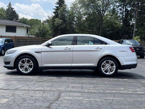2013 Ford Taurus SEL