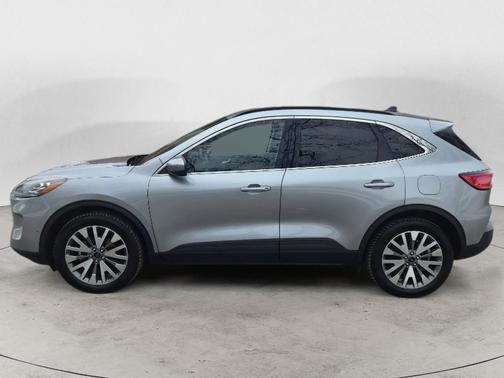 2021 Ford Escape Titanium