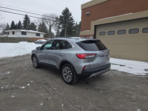 2021 Ford Escape Titanium
