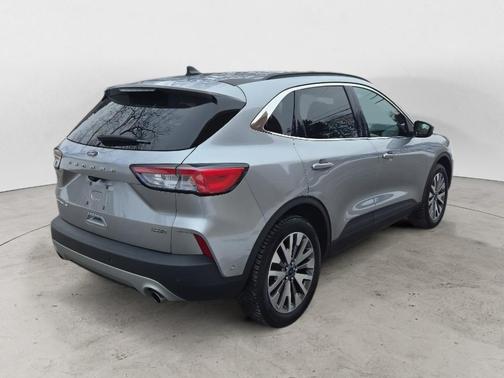 2021 Ford Escape Titanium