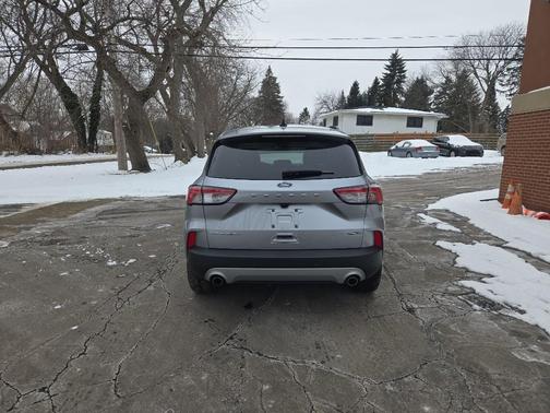 2021 Ford Escape Titanium