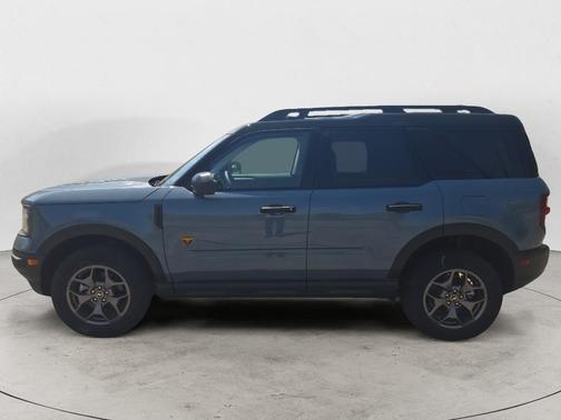 AZURE GRAY METALLIC TRI-COAT 2024 Ford Bronco Sport Badlands
