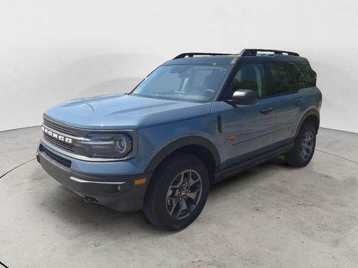 AZURE GRAY METALLIC TRI-COAT 2024 Ford Bronco Sport Badlands