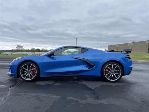 2025 Chevrolet Corvette Stingray w/2LT