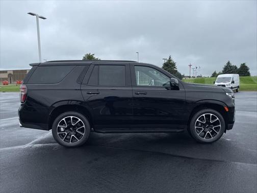 2023 Chevrolet Tahoe 4WD RST