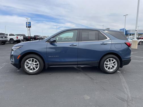 Lakeshore Blue Metallic 2024 Chevrolet Equinox 1LT