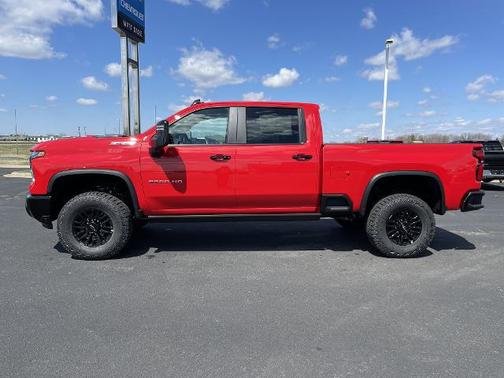 2025 Chevrolet Silverado 2500 4WD Crew Cab Standard Bed ZR2