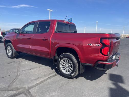 2024 Chevrolet Colorado LT