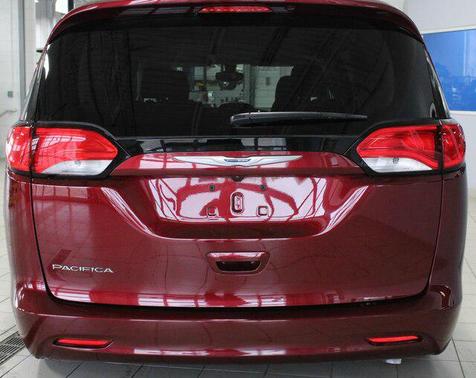 Velvet Red Pearlcoat 2017 Chrysler Pacifica Touring