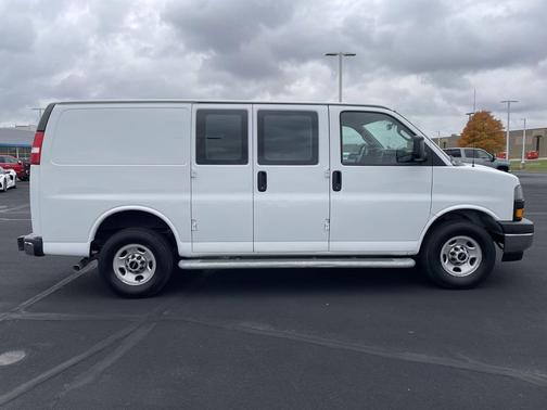 2023 GMC Savana 2500 Work Van