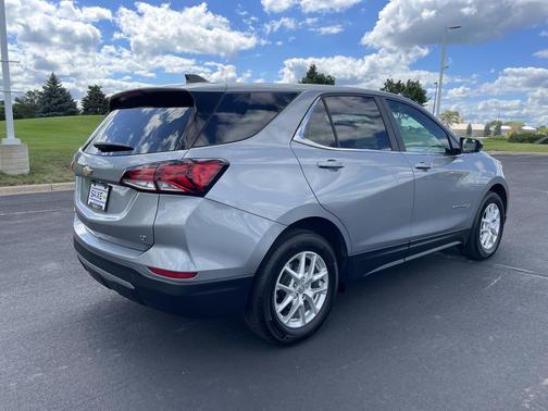 Sterling Gray Metallic 2023 Chevrolet Equinox 1LT