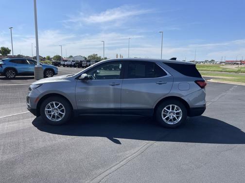 Sterling Gray Metallic 2023 Chevrolet Equinox 1LT