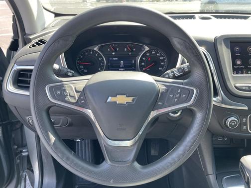 Sterling Gray Metallic 2023 Chevrolet Equinox 1LT
