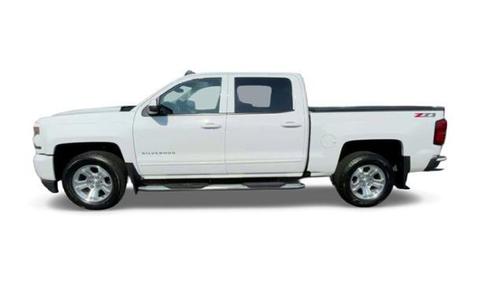 Photo 5 of 33 of 2018 Chevrolet Silverado 1500 LT