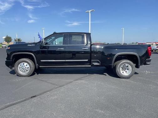 2025 Chevrolet Silverado 3500 High Country
