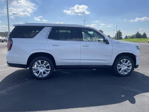 2023 Chevrolet Tahoe 4WD High Country
