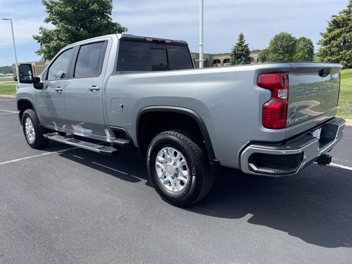 Sterling Gray Metallic 2024 Chevrolet Silverado 2500 LT