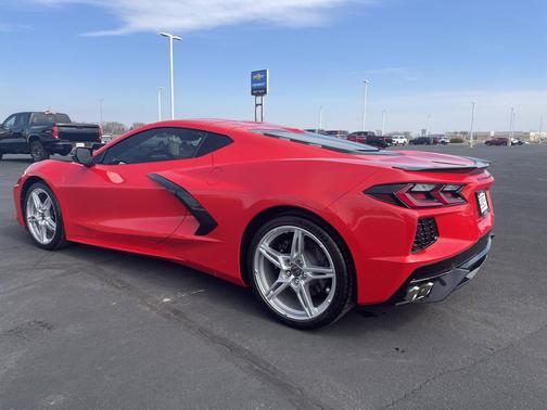 2025 Chevrolet Corvette Stingray w/1LT