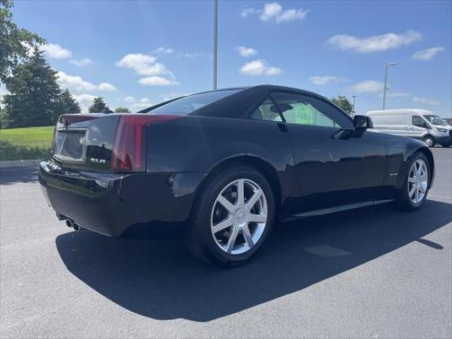 2005 Cadillac XLR Base