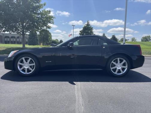 2005 Cadillac XLR Base