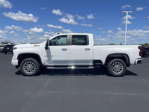 2025 Chevrolet Silverado 3500 LT
