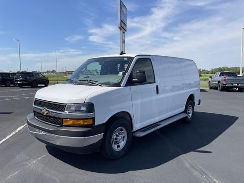 Summit White 2024 Chevrolet Express 2500 LT