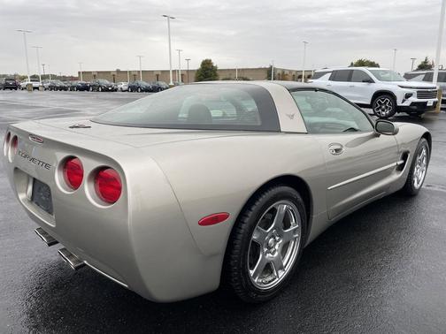 1999 Chevrolet Corvette Base