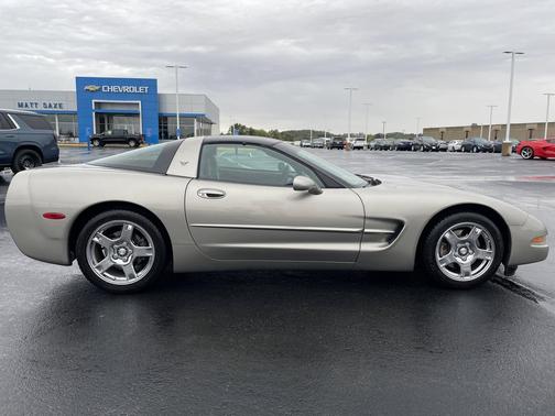 1999 Chevrolet Corvette Base