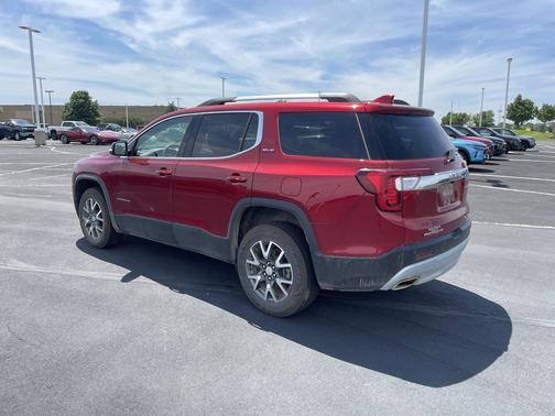 Cayenne Red Tintcoat 2022 GMC Acadia AWD SLE