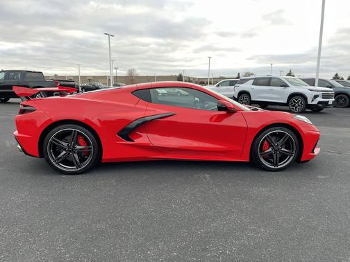 2025 Chevrolet Corvette Stingray w/1LT
