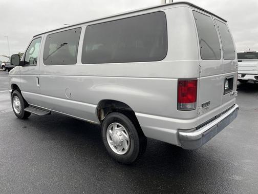 2013 Ford E350 Super Duty XL