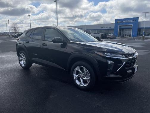 2025 Chevrolet Trax LS
