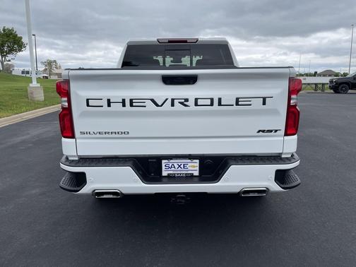 Summit White 2025 Chevrolet Silverado 1500 RST