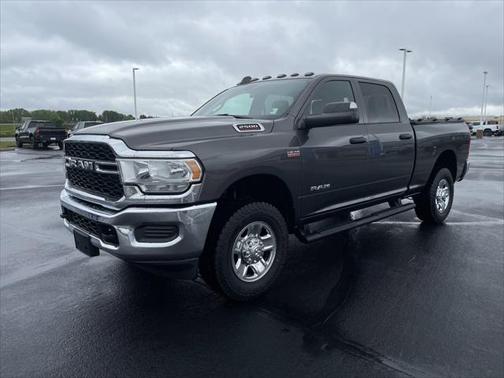 2021 RAM 2500 Tradesman Crew Cab 4x4 6'4' Box