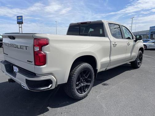 White Sands 2026 Chevrolet Silverado 1500 RST