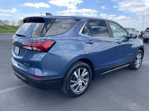 Lakeshore Blue Metallic 2024 Chevrolet Equinox 1LT