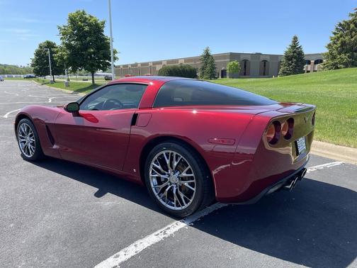 Monterey Red Metallic Tintcoat 2006 Chevrolet Corvette Base