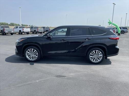 2023 Toyota Highlander Platinum