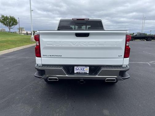 Summit White 2026 Chevrolet Silverado 1500 LT