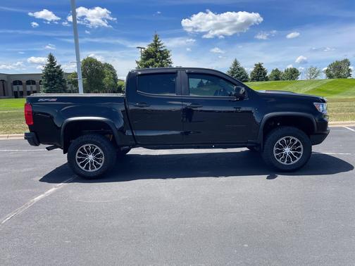 Black 2022 Chevrolet Colorado ZR2