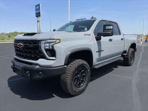 2025 Chevrolet Silverado 2500 4WD Crew Cab Standard Bed ZR2