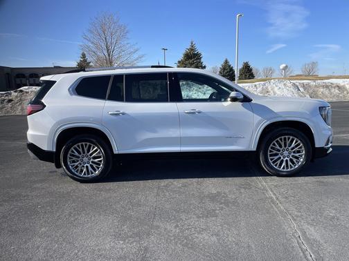 2025 GMC Acadia Denali