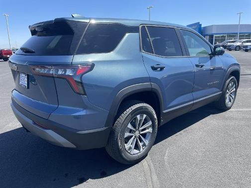 Lakeshore Blue Metallic 2026 Chevrolet Equinox 1LT