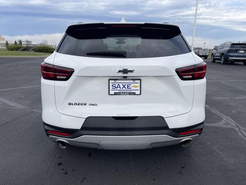 Summit White 2024 Chevrolet Blazer 3LT