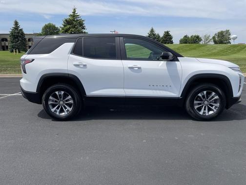 Summit White 2025 Chevrolet Equinox 1LT
