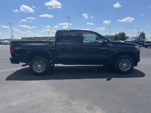 2025 Chevrolet Colorado WT