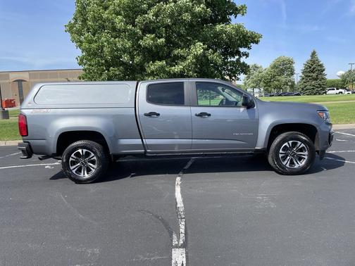 Satin Steel Metallic 2022 Chevrolet Colorado Z71