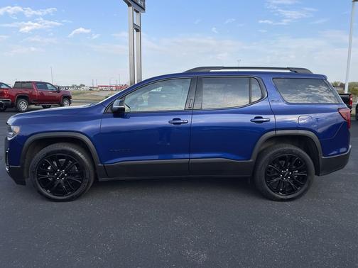2023 GMC Acadia AWD SLT