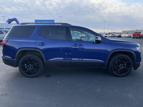 2023 GMC Acadia AWD SLT