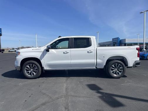 Summit White 2026 Chevrolet Silverado 1500 LT